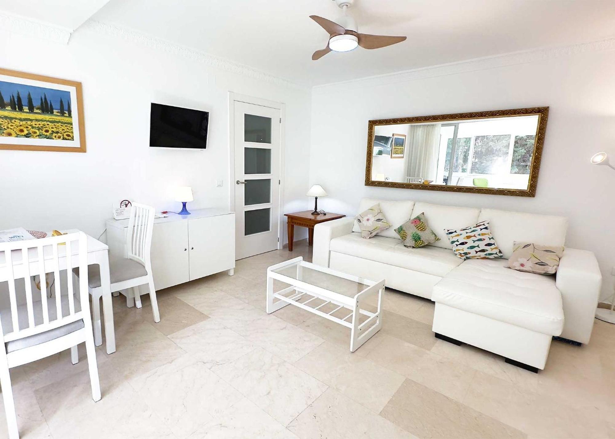 1 Bedroom Apartment Second Line Beach- Parque Marbella Building Bagian luar foto