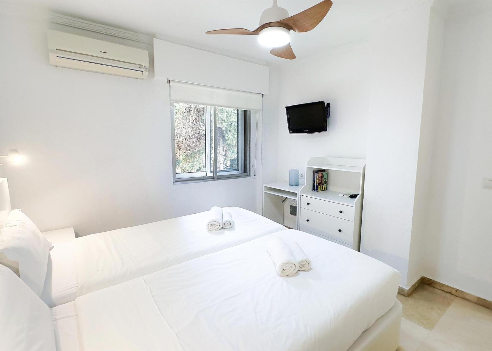 1 Bedroom Apartment Second Line Beach- Parque Marbella Building Bagian luar foto